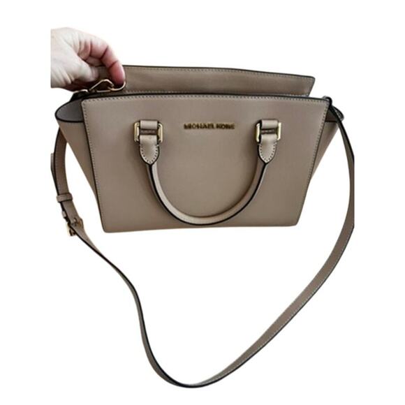 Michael Kors Selma Satchel purse medium light pink tote purse w crossbody strap - Picture 1 of 8